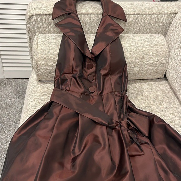 Gorgeous Elegant Halter Dress/midi/wedding guest - Picture 2 of 4